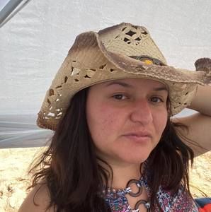 Meet your Posher, Alejandra